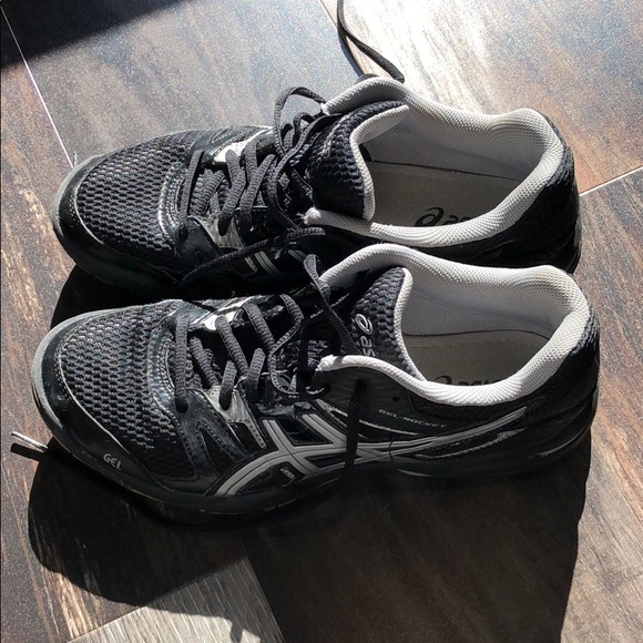 asics indoor volleyball shoes